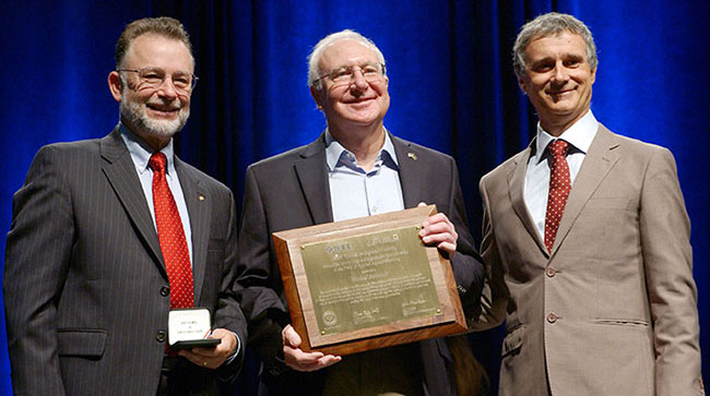 Quantum Design Co-Founder Dr. Michael Simmonds Receives the 2016 IEEE Award